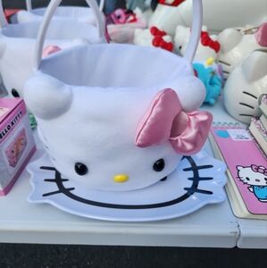 Hello kitty basket
